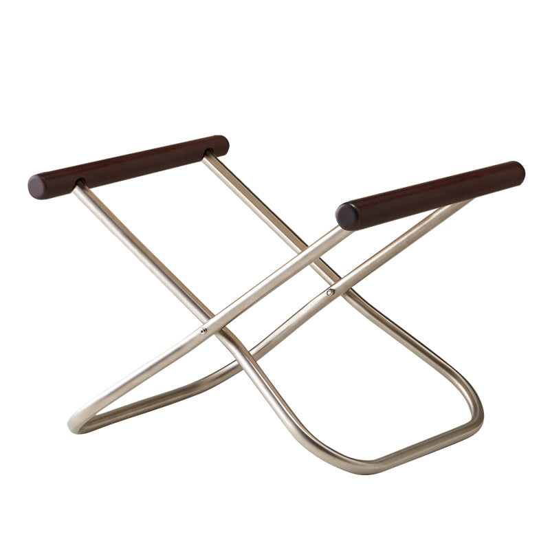 A set of legs and handles for Nychair X Ottoman
